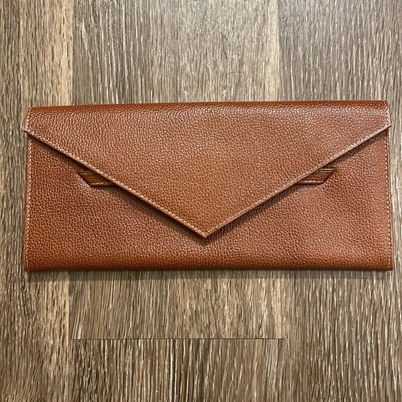 Beautiful TUSK brown Leather Envelope Clutch Wristlet Wallet with red lining - Picture 2 of 7